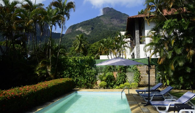 2-bedroom bed & breakfast in fabulous Rio de Janeiro with AC ideal for Children