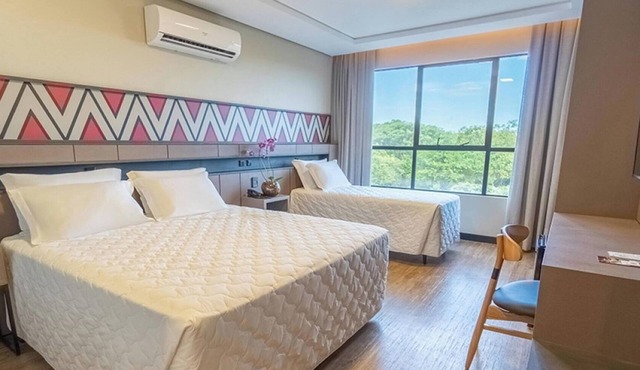 2 Triple Double Stay Units | Free Breakfast, Swim-Up Bar & 6 mi to Orchid Area