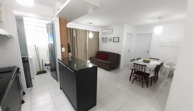 229, Apartamento 2 Dormitórios em Local Agradável