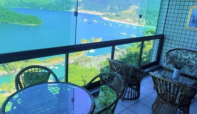 3-Bedroom Apartment in Porto Real | Ocean View + Full Resort Amenities (up to 10 people)