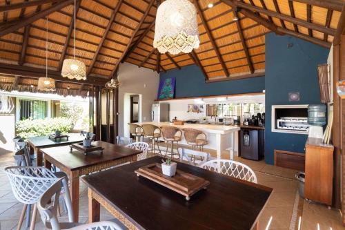 5 quartos piscina e espaço Gourmet (casasmariscal)