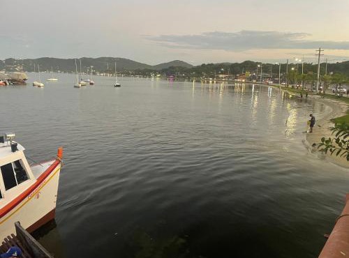 A Lagoa a seus pés a passos do centrino in Florianópolis