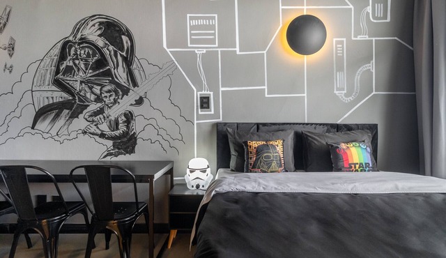 Akile Homes experiences Geek