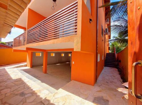 Algodão - Novo Flat com Piscina, 50mts da praia, churrasqueira privativa, ar con, wi-fi, netflix, garagem