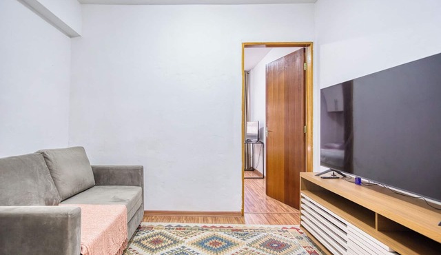 Apartamento c Fechadura Eletrônica a 200m do Metrô