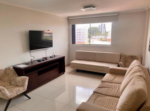 Apartamento perfeito, bem localizado, confortável, espaçoso e com bom preço insta thiagojacomo in Goiânia