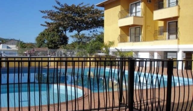 Apartment with pool and barbecue - 2 bedrooms /1 suite