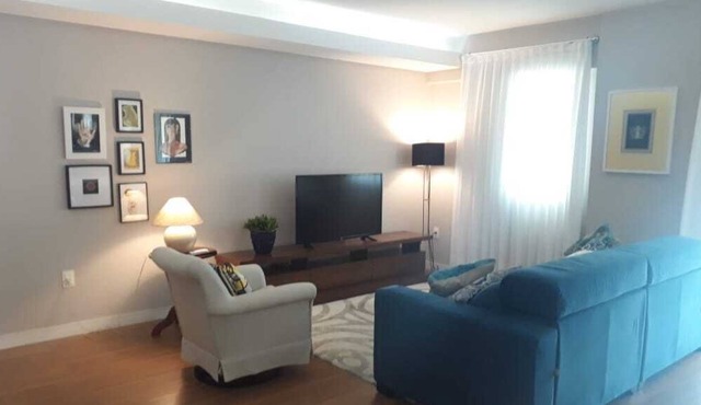 Apt 3 Bedrooms w / AC Centro / Barra Sul 2 Vacancies and Protection screen.