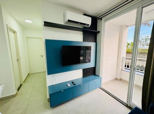Apt 504 Luxury Design with Parking - Near Arena Airport