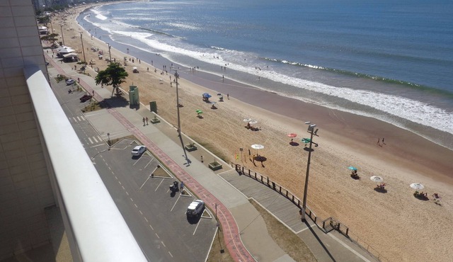 apt Beira Mar. Luxury, C / 3 bedrooms C / 1suites C / AR, C / 2gar. Balcony w / total vist in Guarapari