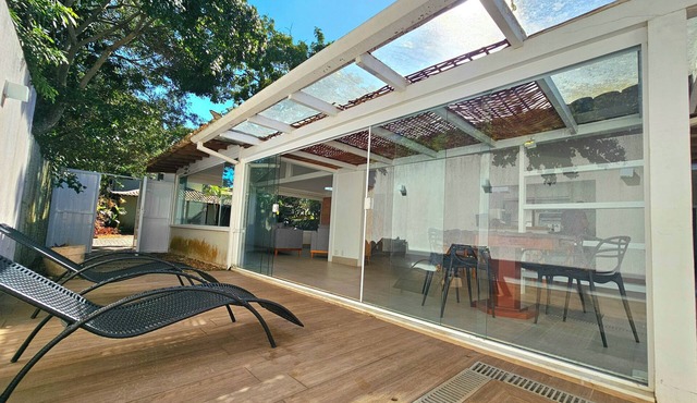 Beach house in Manguinhos