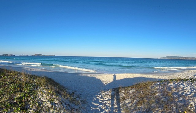 Beachfront 4BR Apartment | Sleeps 10 | Pet Friendly | Cabo Frio