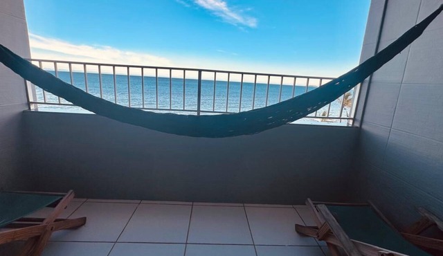 Beachfront apartment, morning sun, best location. in Piúma