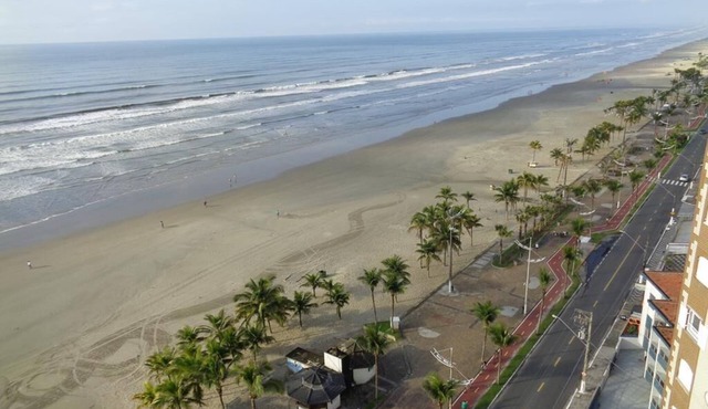 Beachfront apartment with 1 bedroom in Praia Grande - SP in SP