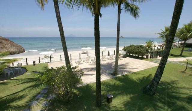 Beachfront condominium, best location on Juquehy Beach.