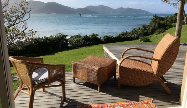 Beachfront house on Vigia beach in Garopaba.