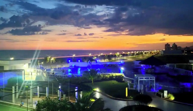 Beachfront Property | Gourmet BBQ | Incredible Ocean View in Praia Grande
