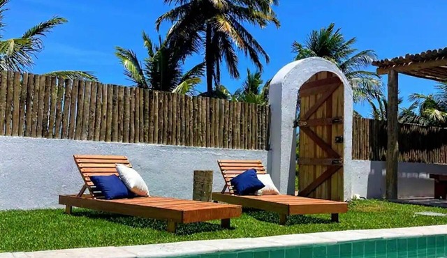 Beachfront property with pool, Casa Cajá Praia Mariscos in Pitimbu