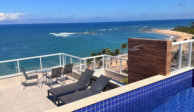Beachfront Studio in Piatã | Incredible View, Wi-Fi, Smart TV and Garage in Salvador