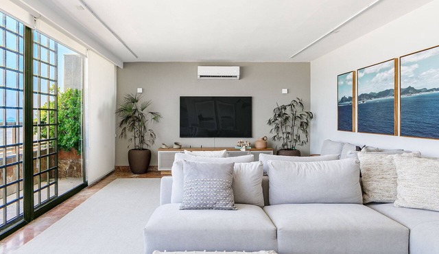 Beachfront triplex penthouse in Ipanema - Ipa010 in Rio de Janeiro