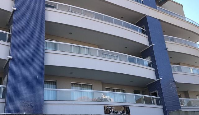 Beautiful beachfront apartment, 100m from Bombas beach, Bombinhas SC in Bombas