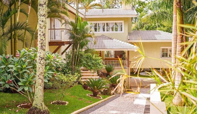 Beautiful Family Country House Near Buffets