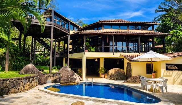 Beautiful house in the gated community. Saddle Tip