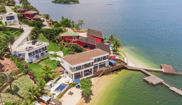 Beautiful luxury villa in Angra dos Reis - Ang002 in Angra dos Reis