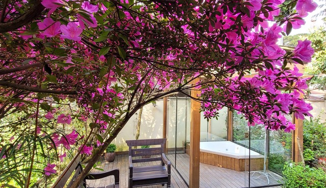 Beautiful two-story house in the best location in Gramado, 600m from Rua Coberta (Covered Street).