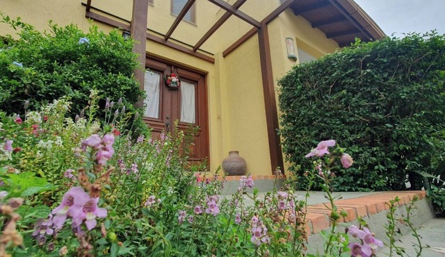 Cozy house with Jacuzzi in a gated community, Praia do Campeche, Floripa, SC