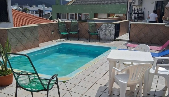 Beautiful penthouse with pool on Praia dos Ingleses, Florianópolis
