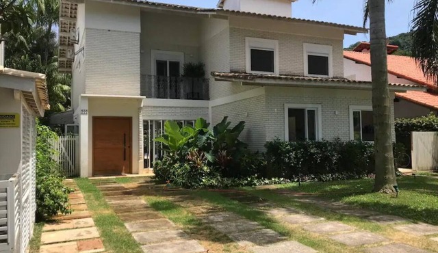 Linda Casa de Praia em Toque-toque Pequeno 100m mar Cond. Fechado Piscina&sauna