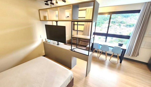 Cozy studio with WiFi and AC in lovely Florianópolis
