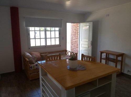 Cabaña Los Pajaritos in Villa Rumipal