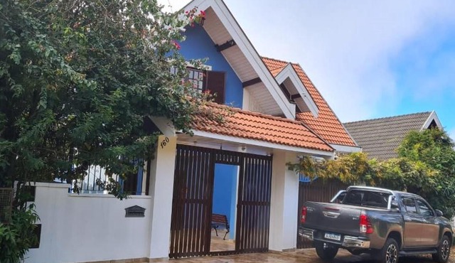 CAMPOS DO JORDÃO - CASA AZUL
