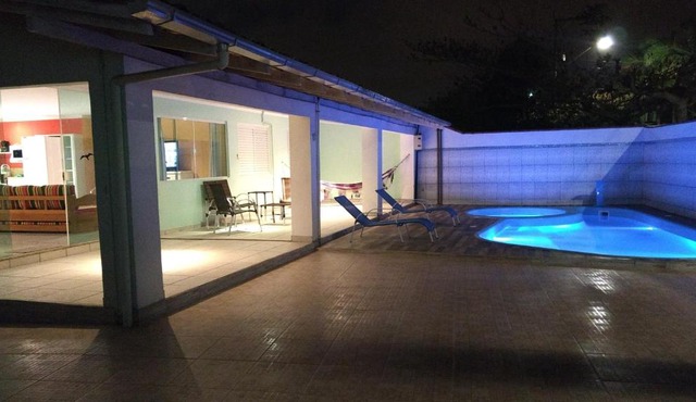 Casa aconchegante com piscina