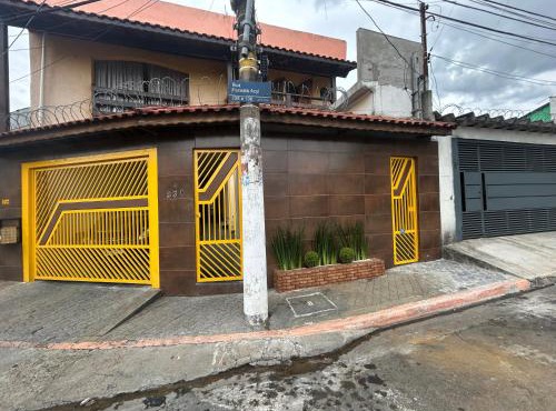 Casa Amarela -vista para o aeroporto internacional