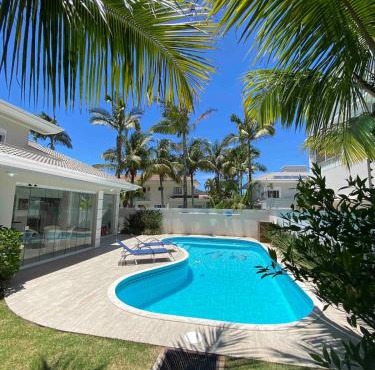 Casa Búzios 250m da Praia Jurerê International