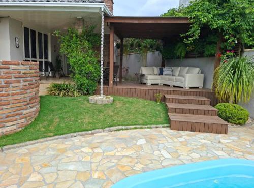 Casa c piscina, churrasq e Wi-Fi, lazer completo