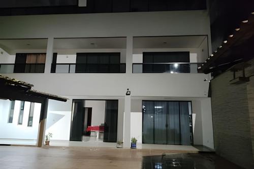 Casa c/Piscina e Área Gourmet Perto da Praia in Bicanca