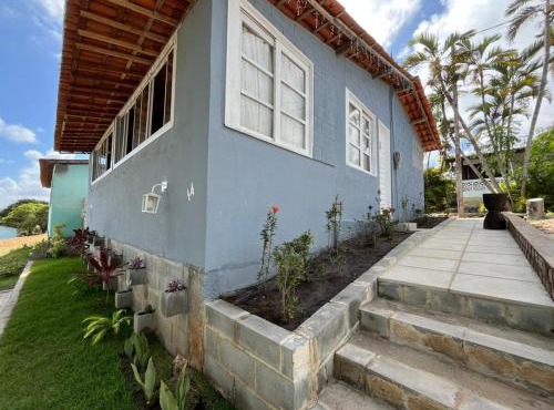 Casa Chalé mobiliado, com ar condicionado na praia de Jaguaribe em Ilha de Itamaracá, Piscina, Chalé, Churrasqueira e Lareira de chão com vista para o Mar in Itamaracá