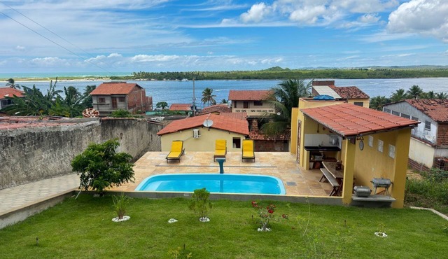 Casa com Área Gourmet, Piscina e Vista do Mar in Canguaretama