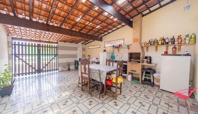Casa com Área Gourmet a 5 min da Praia de Gaivotas in Itanhaém