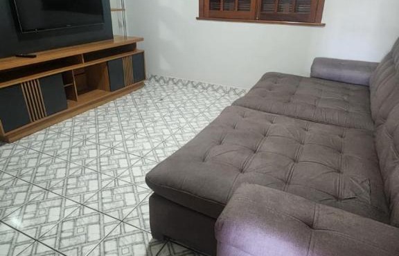 Casa com 03 quartos 02 banheiros e garagem in Conselheiro Lafaiete