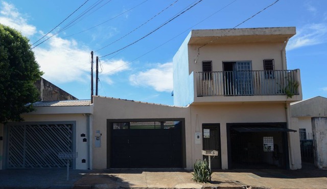 Casa com Churrasqueira e Wi-Fi em Parque Ribeirão in Ribeirão Preto