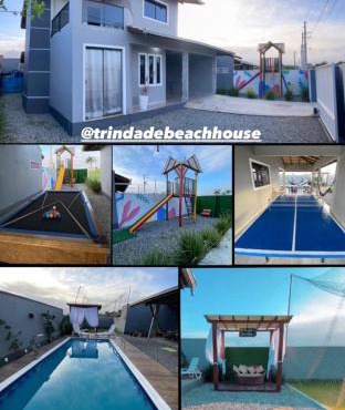 Casa com piscina aquecida e mesa de sinuca