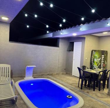 Casa com piscina - Shangri-lá