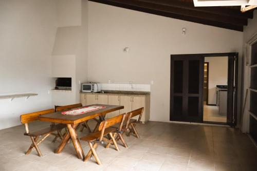 Casa com Piscina e conforto em torres pertinho do mar in Torres