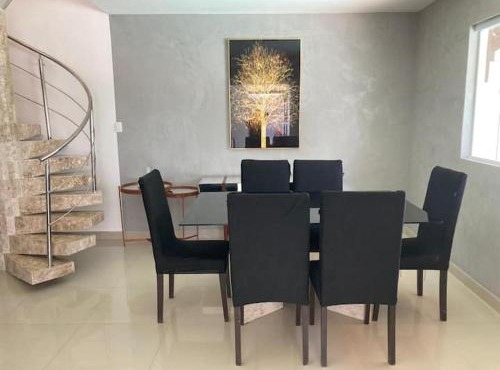 Casa com piscina em cabo frio