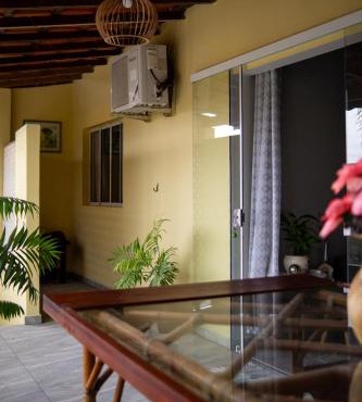 Casa com piscina próximo a Praia Grande e Tenório em Ubatuba
